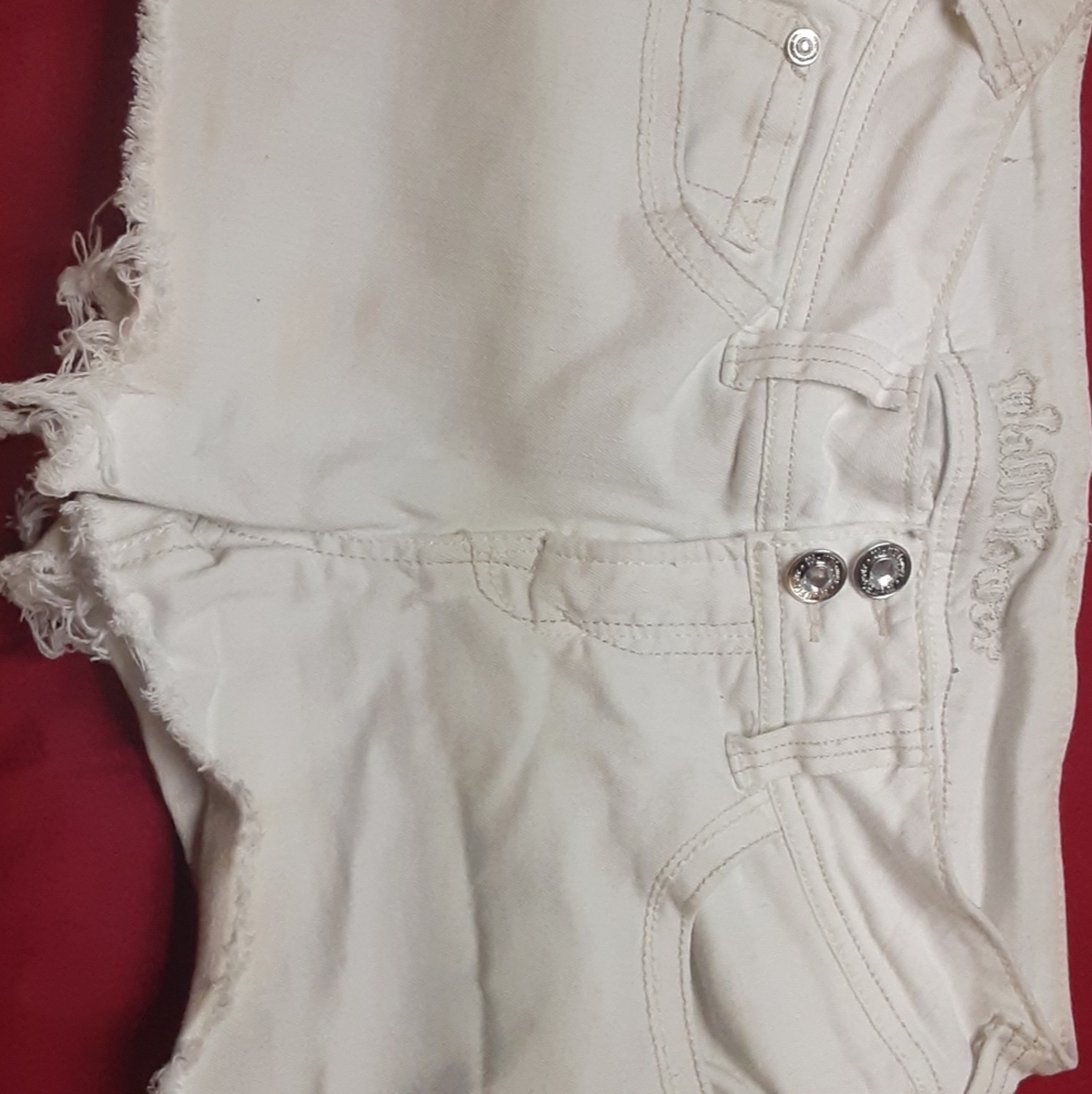 Cut off booty shorts